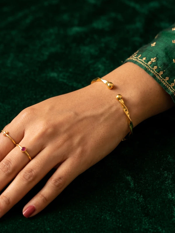 Veloura Bracelet